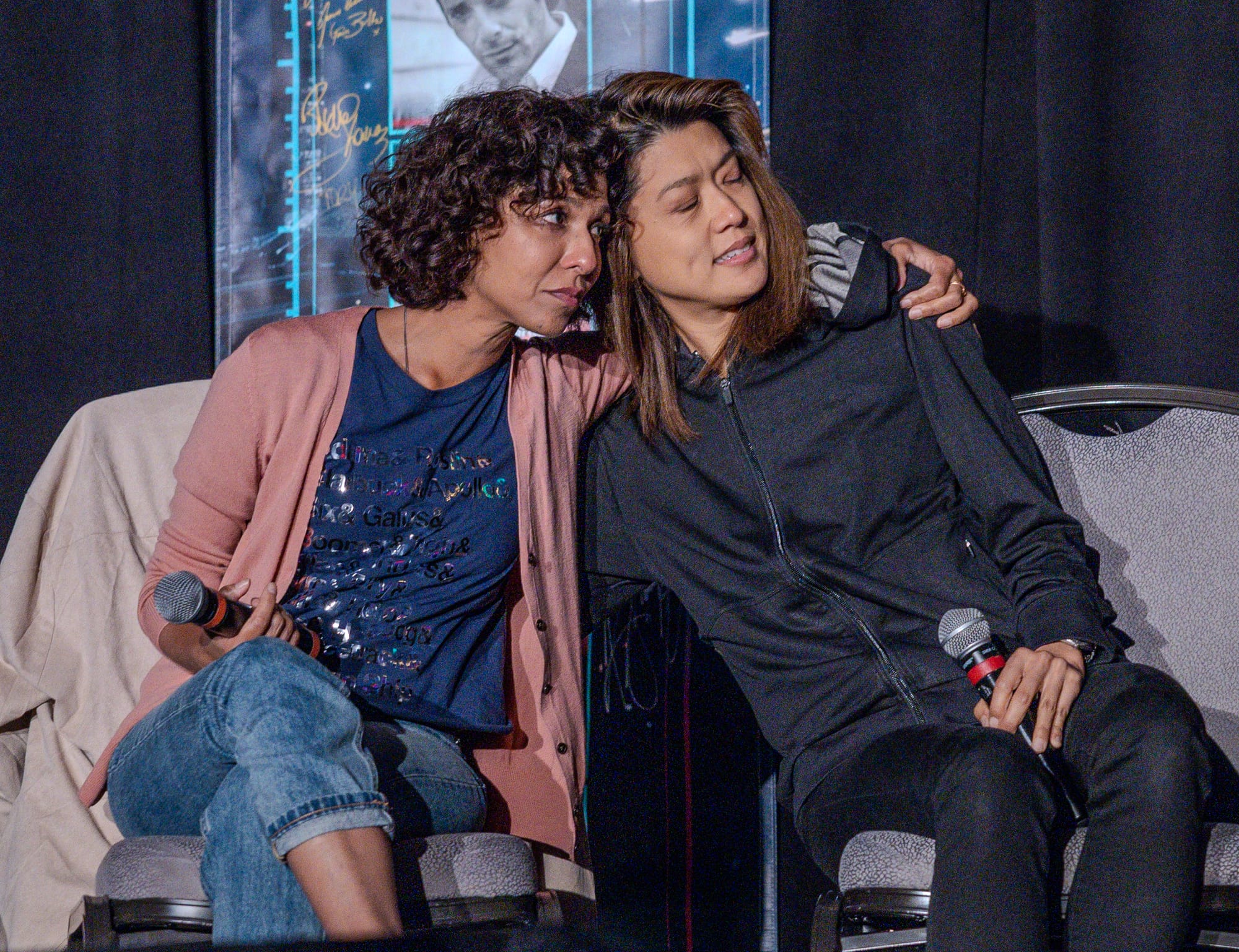 Rekha Sharma and Grace Park at the BSG con 