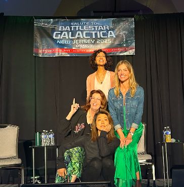 Rekha Sharma, Tricia Helfer, Grace Park and Mo Ryan on stage at the BSG convention