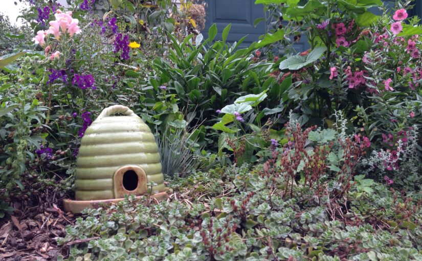 Roundup! A book event, a cool podcast, gardening tips, TV and fiction recs and much more!